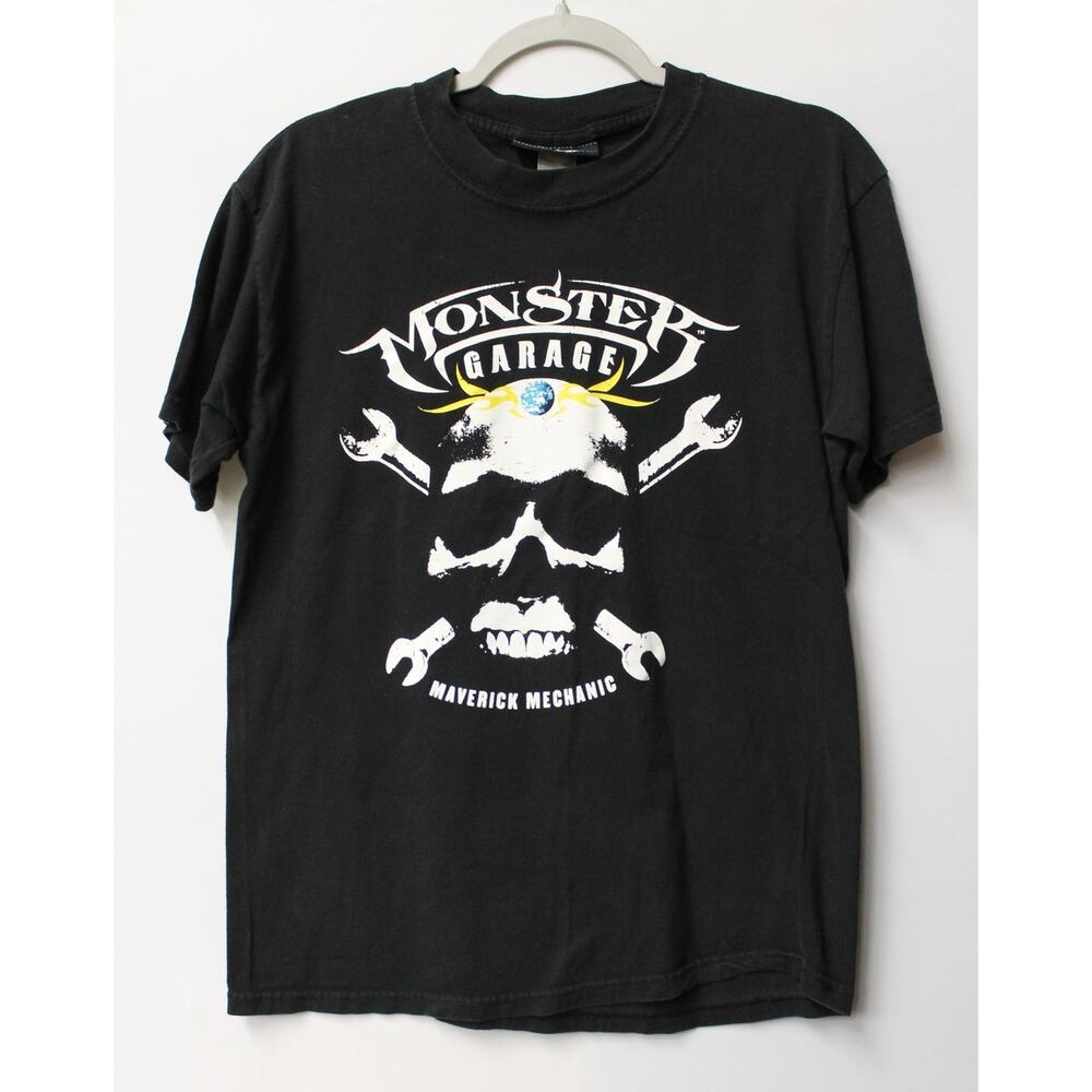 2004 MONSTER GARAGE MEN'S SKULL WITH TRIBAL ART T-SHIRT